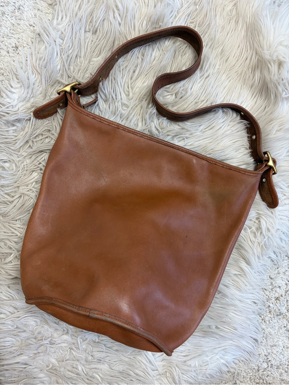 Authentic Vintage Coach 9085 British Tan XL Duffle Sac
